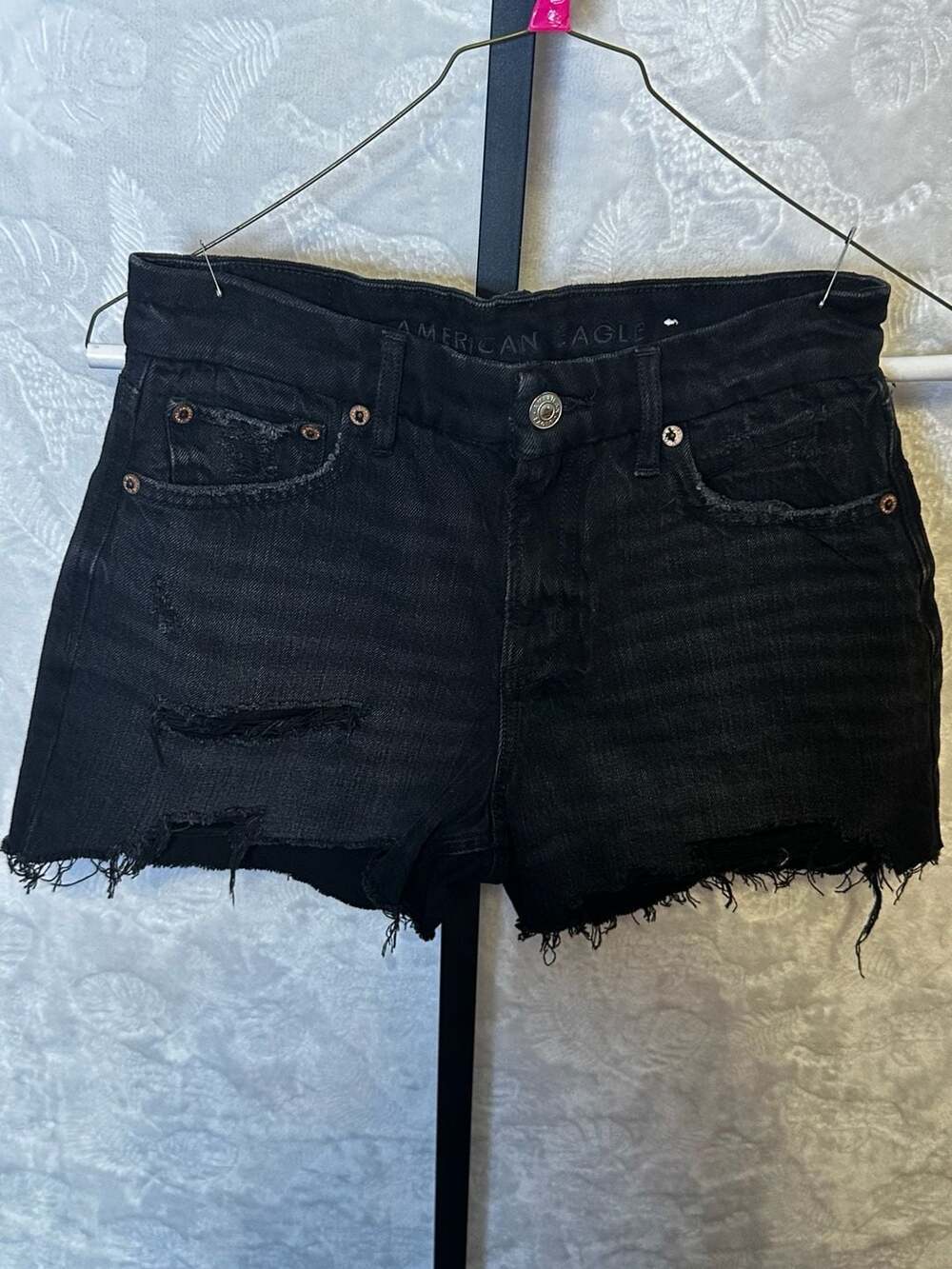 American Eagle Strigid Distressed Black Denim Shorts Size 00
